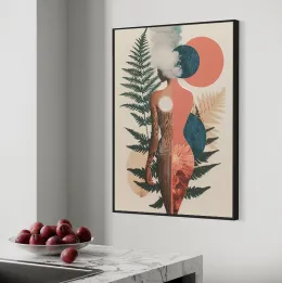 Kobieta wśród paproci