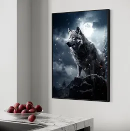 Wilk w blasku księżyca